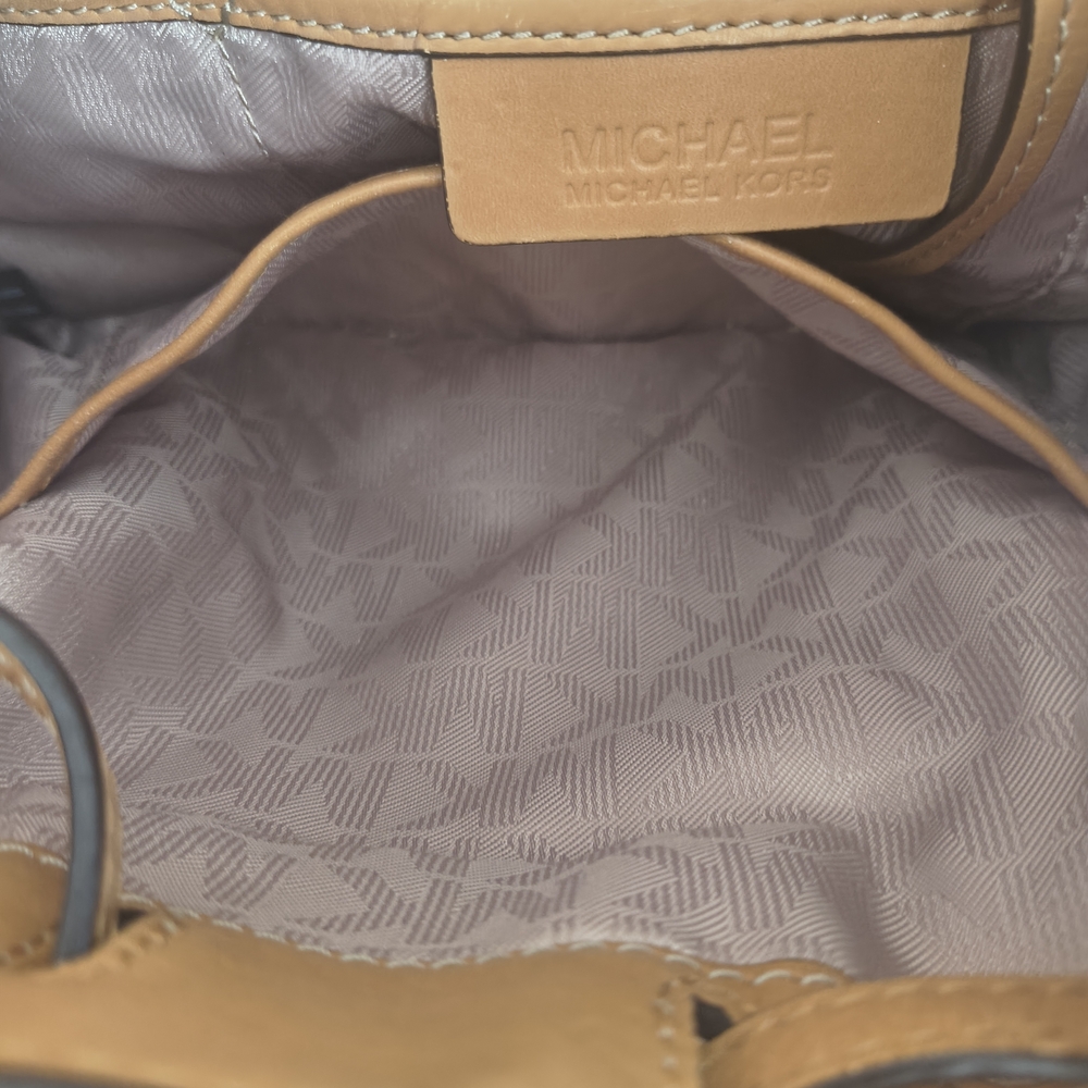 Elegant Brown Suede Backpack - Picture 10 of 15